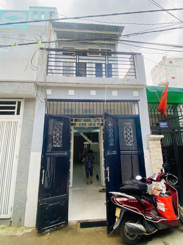 Bán nhà đường Phan Văn hớn