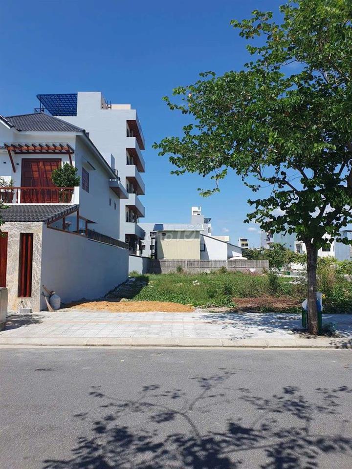 TÔI CHÍNH CHỦ BÁN ĐẤT VIEW KÊNH - ĐỐI DIỆN KHU VĂN PHÒNG CĐT FPT