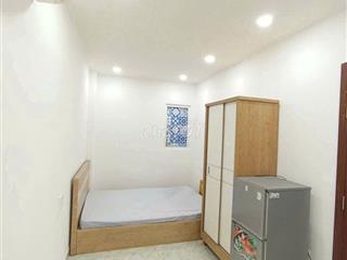 Phòng 18m2 Nguyễn Cửu Vân giá 4,2 triệu