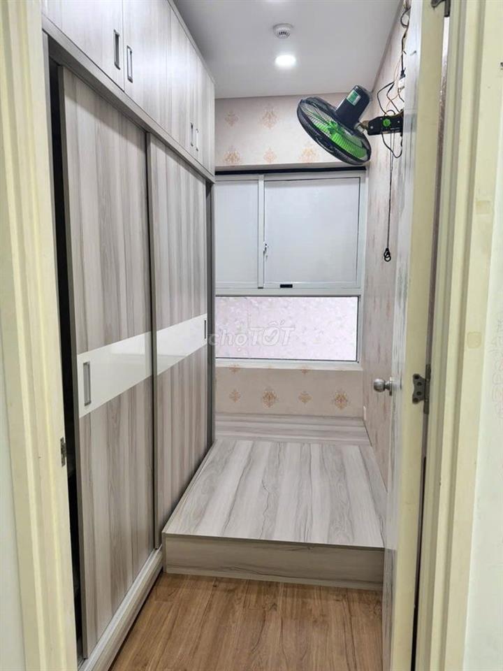 Bán căn hộ 2PN, 51m2 tại Nguyễn Hữu Thọ, 3,4 tỷ VND