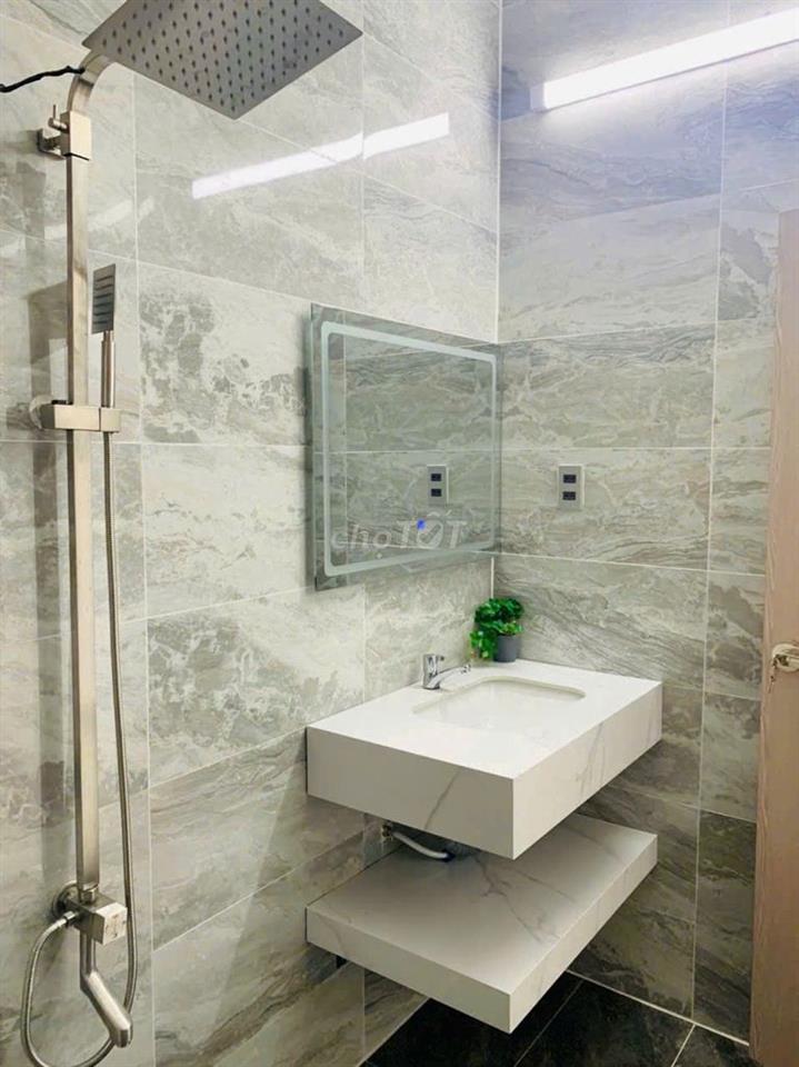 CC 590 CÁCH MẠNG THÁNG 8 QUẬN 3 – 82M2 (2PN 2WC)  – GIÁ : 11 TR/THÁNG