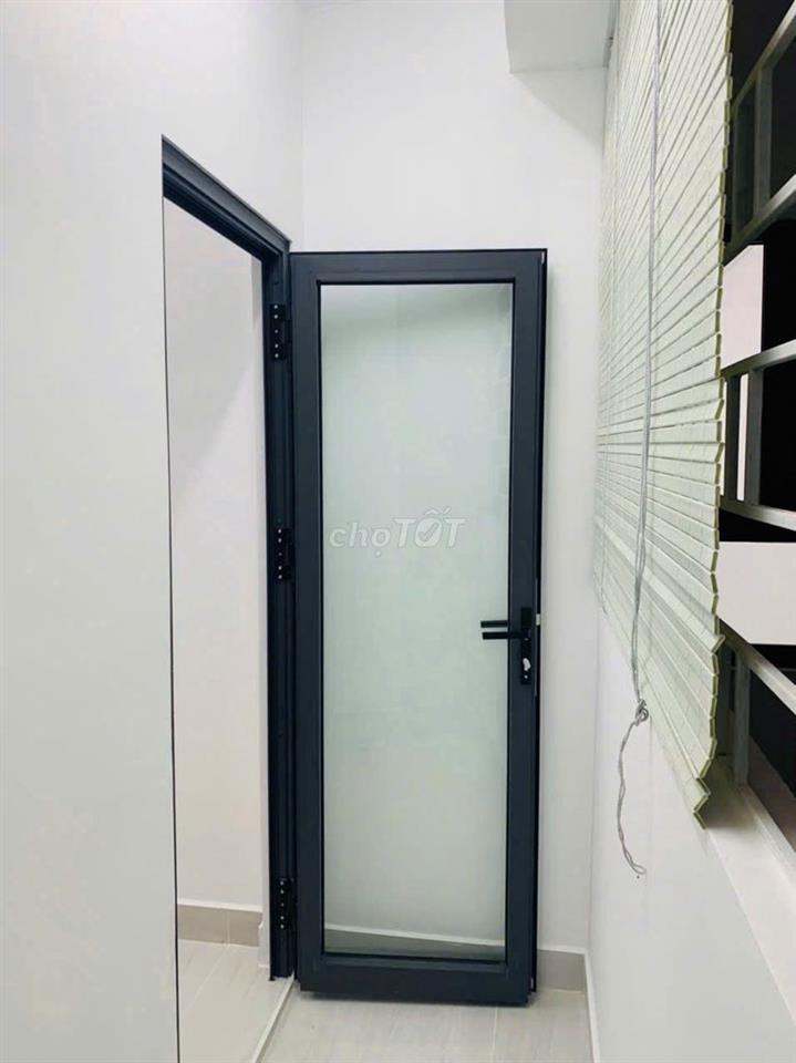 CC 590 CÁCH MẠNG THÁNG 8 QUẬN 3 – 82M2 (2PN 2WC)  – GIÁ : 11 TR/THÁNG