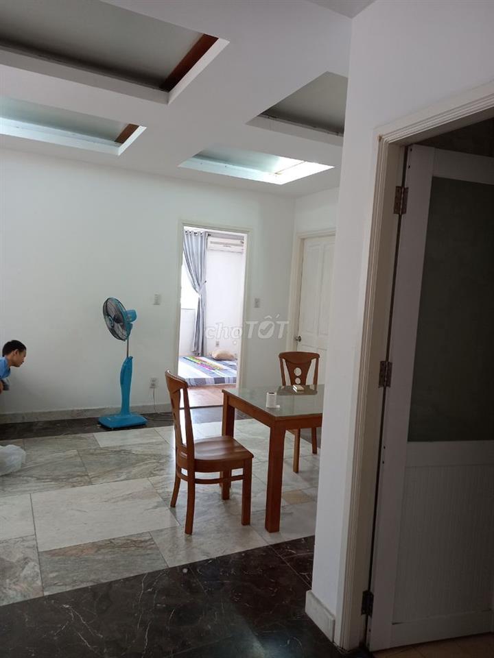 CĂN 2PN 2WC GIÁ RẺ NHẤT QUẬN 3!CHO THUÊ SCREC TOWER - 11tr/th