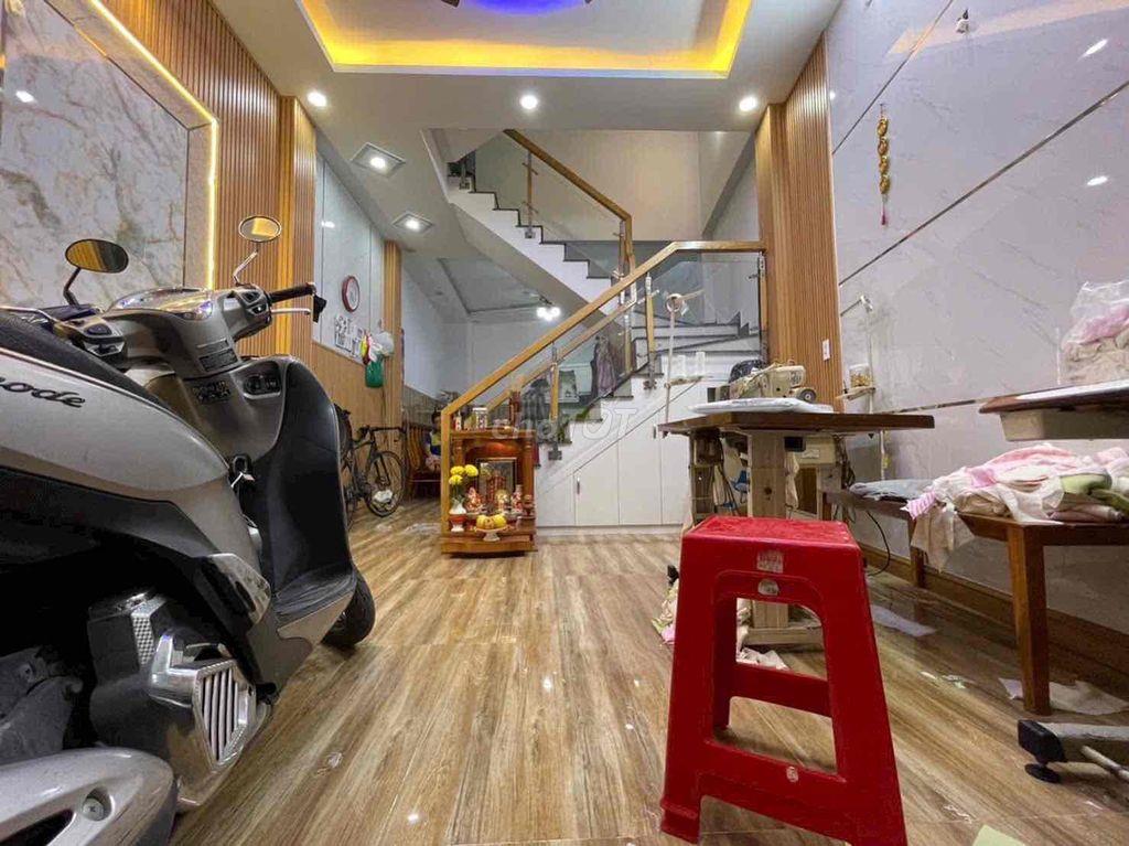 NHÀ 4 TẦNG - HXH - HUỲNH THỊ HAI Q12 - 4.5TỶ TL
