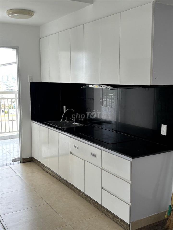 Cho thuê căn hộ chung cư 590 CMT8, Quận 3, 76m2, 2PN, 10tr