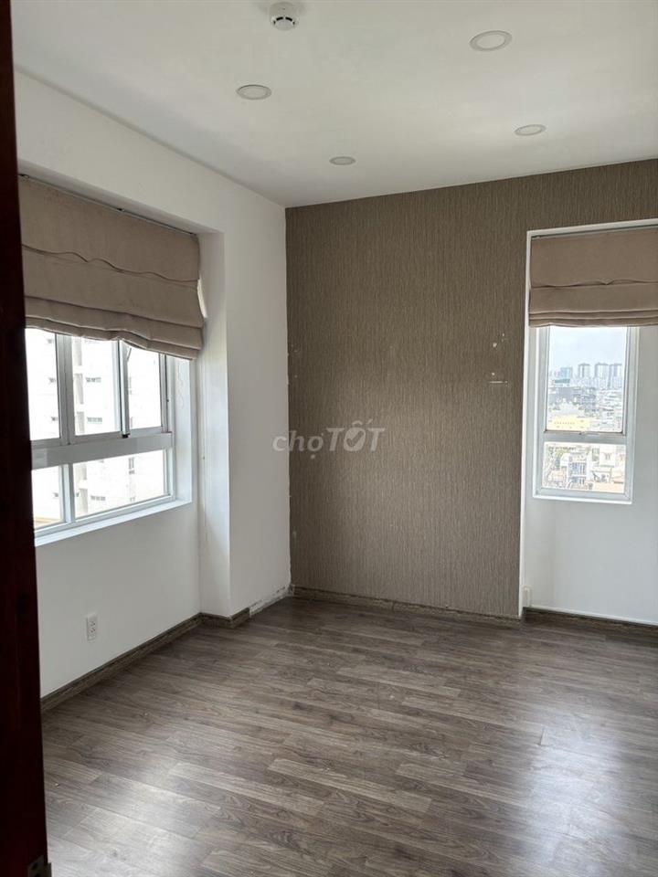 Cho thuê căn hộ chung cư 590 CMT8, Quận 3, 76m2, 2PN, 10tr