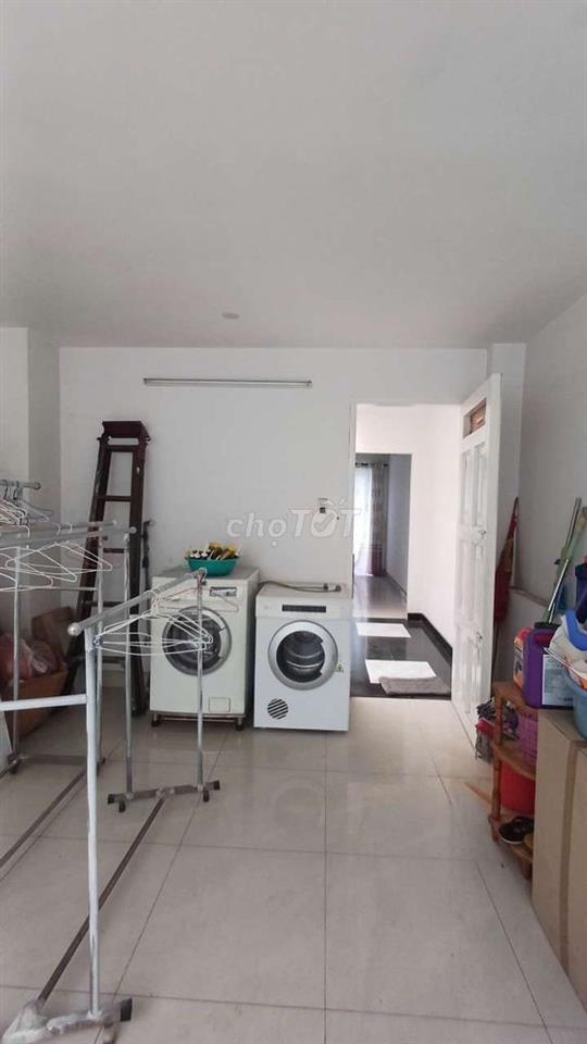 Nhà đẹp 4x18, 2 lầu , bầu cát tân bình 