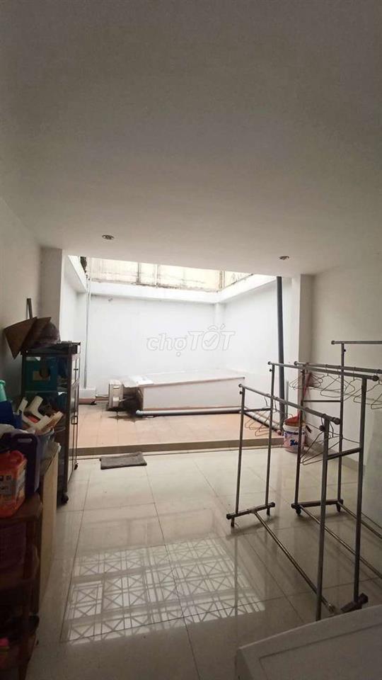 Nhà đẹp 4x18, 2 lầu , bầu cát tân bình 