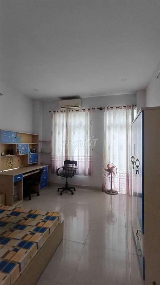Nhà đẹp 4x18, 2 lầu , bầu cát tân bình 