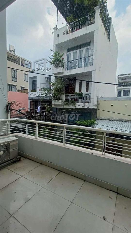 Nhà đẹp 4x18, 2 lầu , bầu cát tân bình 