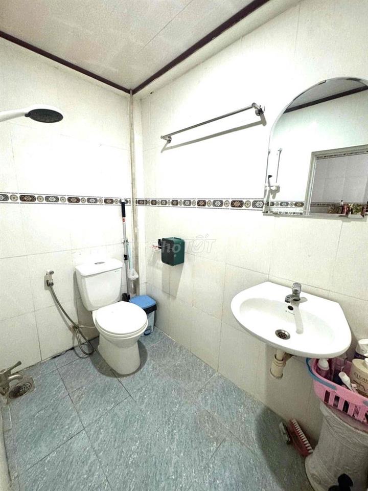 cho thuê nhà lộ nhựa Phạm Nguc Lão
