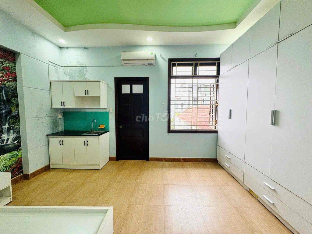 STUDIO CỬA SỔ THOÁNG GẦN GẦN CV VĂN HOÁ GV