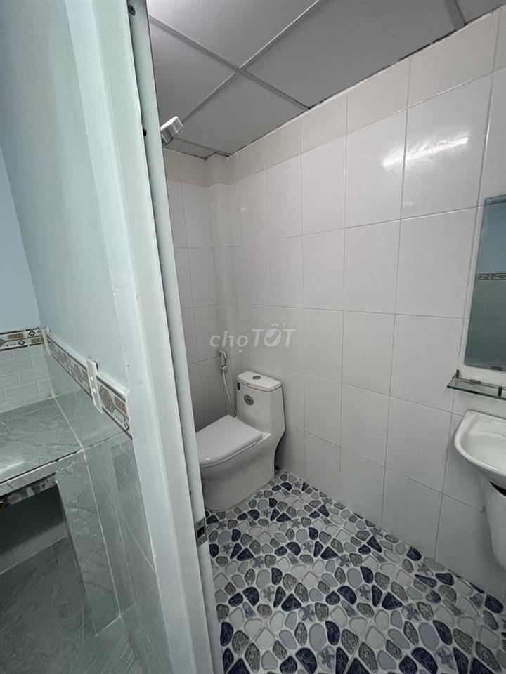 Cho thuê nhà đường Nguyễn Hới, gần Aeon mall Bình Tân, bến xe miền Tây