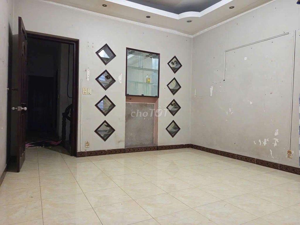 Phòng trọ 1tr200k bao điện nước