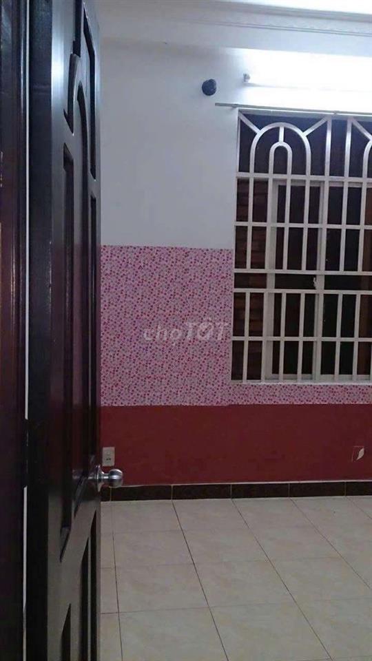 Phòng trọ 1tr200k bao điện nước