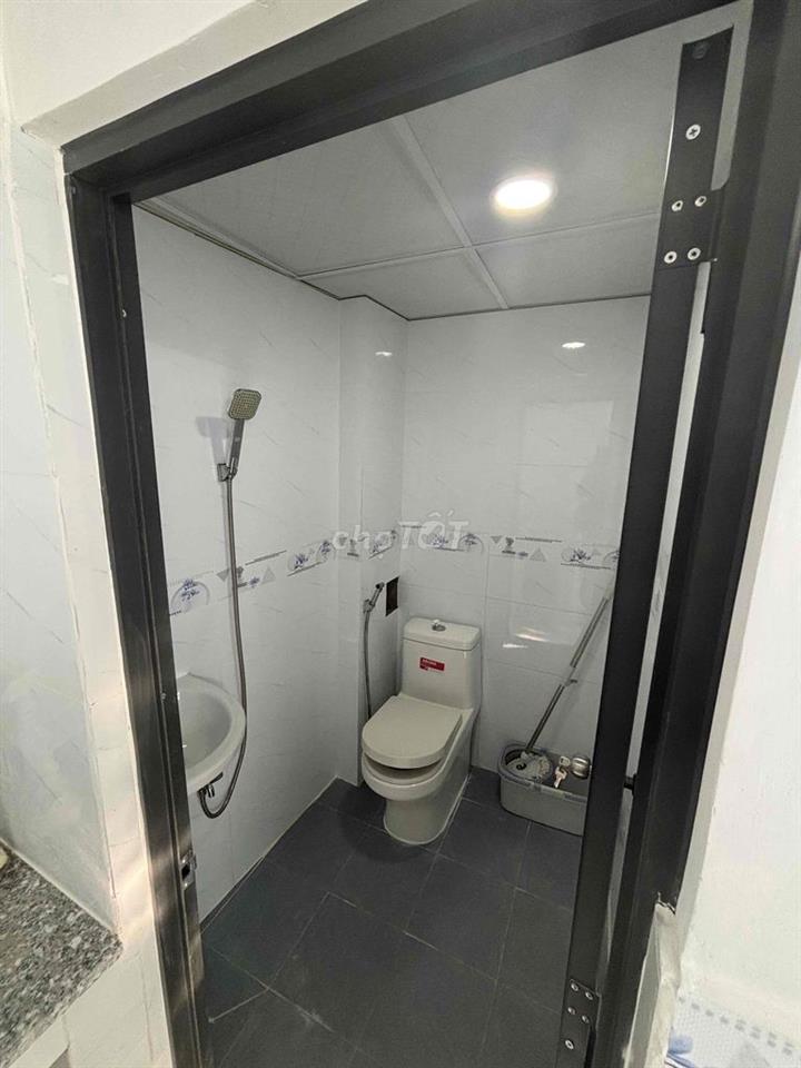 NHÀ MỚI, TRỆT GÁC LỬNG GẦN CHỢ THỚI TỨ