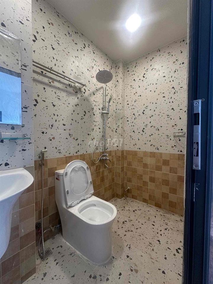 CHÍNH CHỦ CHO THUÊ - STUDIO PENTHOUSE - NỘI THẤT MỚI - BẾP TÁCH BIỆT