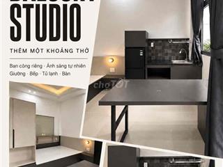 CĂN HỘ DỊCH VỤ FULL NỘI THẤT BAN CÔNG - 6Tr9 - 25m²