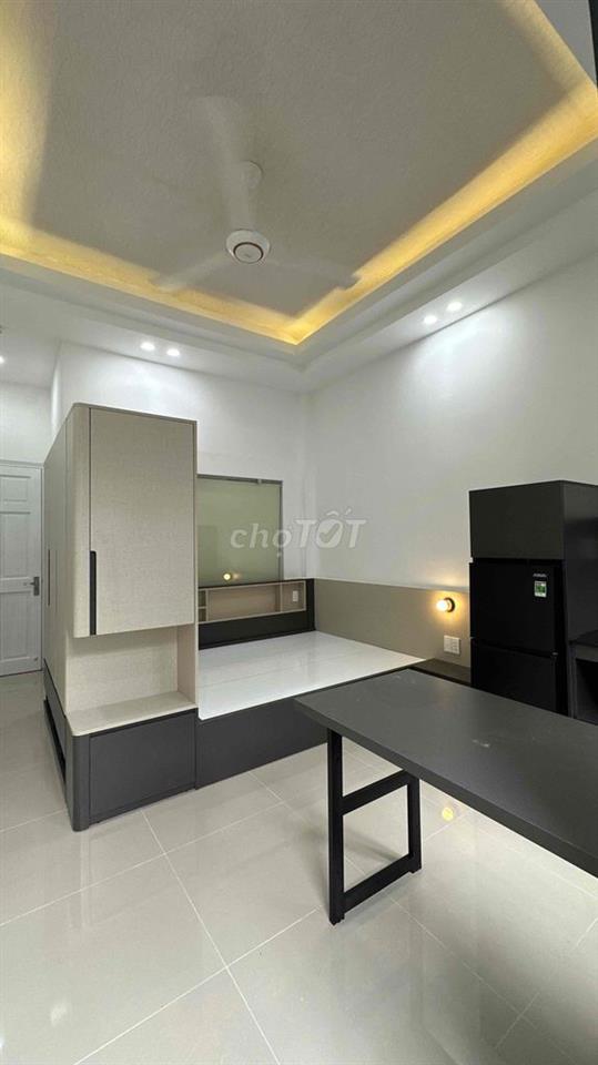 CĂN HỘ DỊCH VỤ FULL NỘI THẤT BAN CÔNG - 6Tr9 - 25m²