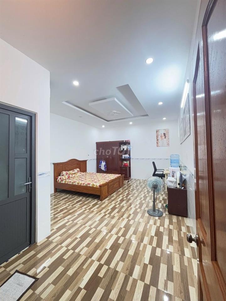 CHÍNH CHỦ BÁN NHÀ MT NGUYỄN CHÁNH, KDC 586 – 1T3L – 117,5M²