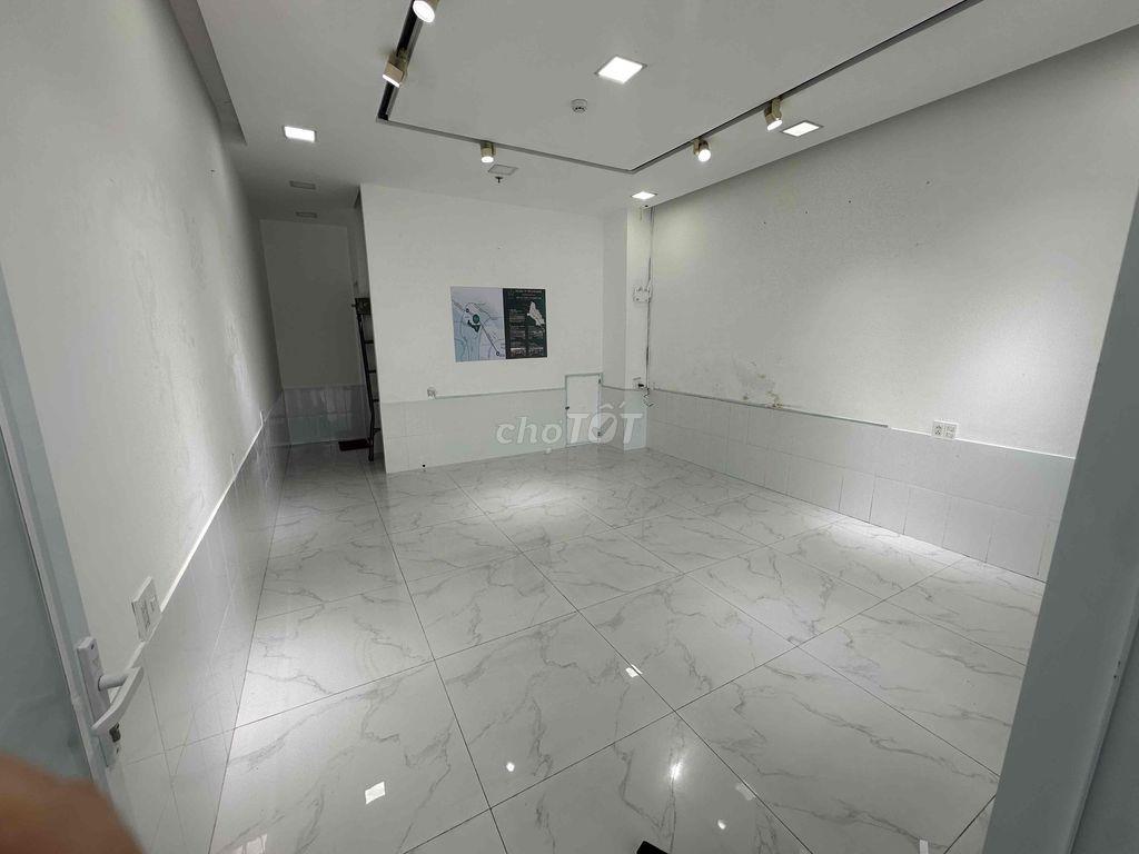 Chính Chủ Cho Thuê Căn Shophuose Căn Hộ Moonlight Park View 120m2