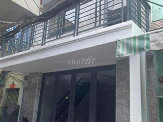 bán nhà ở  gần trường học , gần chợ