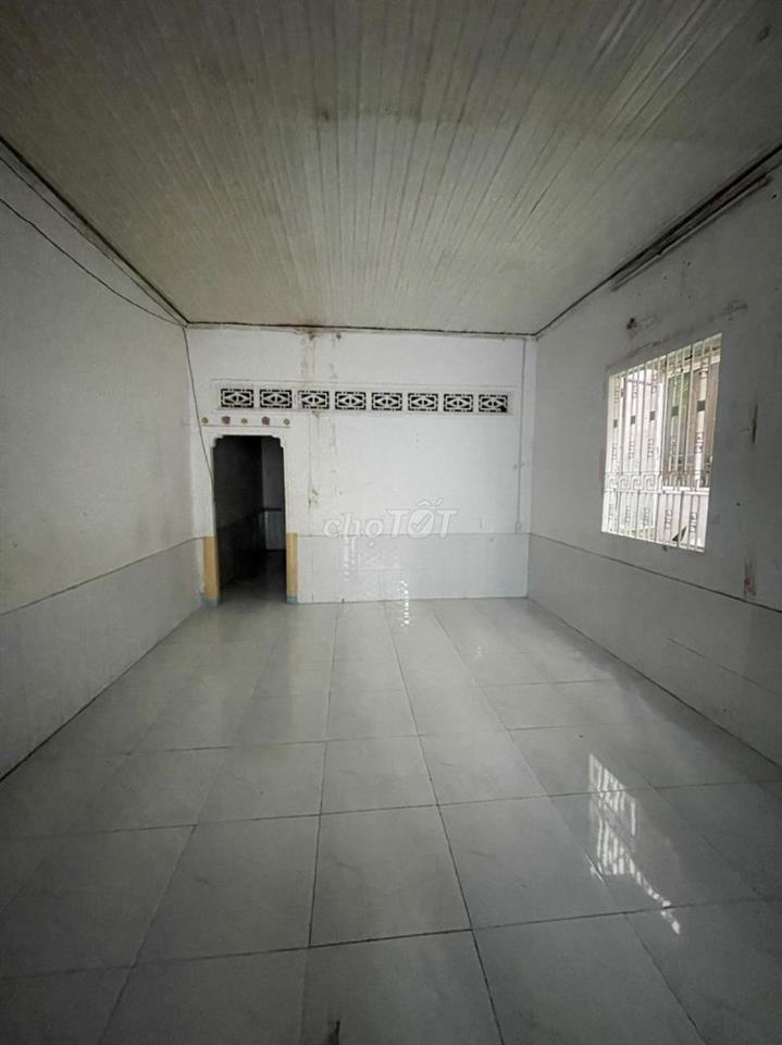 Mua đất tặng NHÀ – Mua nhà tặng Vị Trí - Ngang 4M - SÁT HẺM XE HƠI 