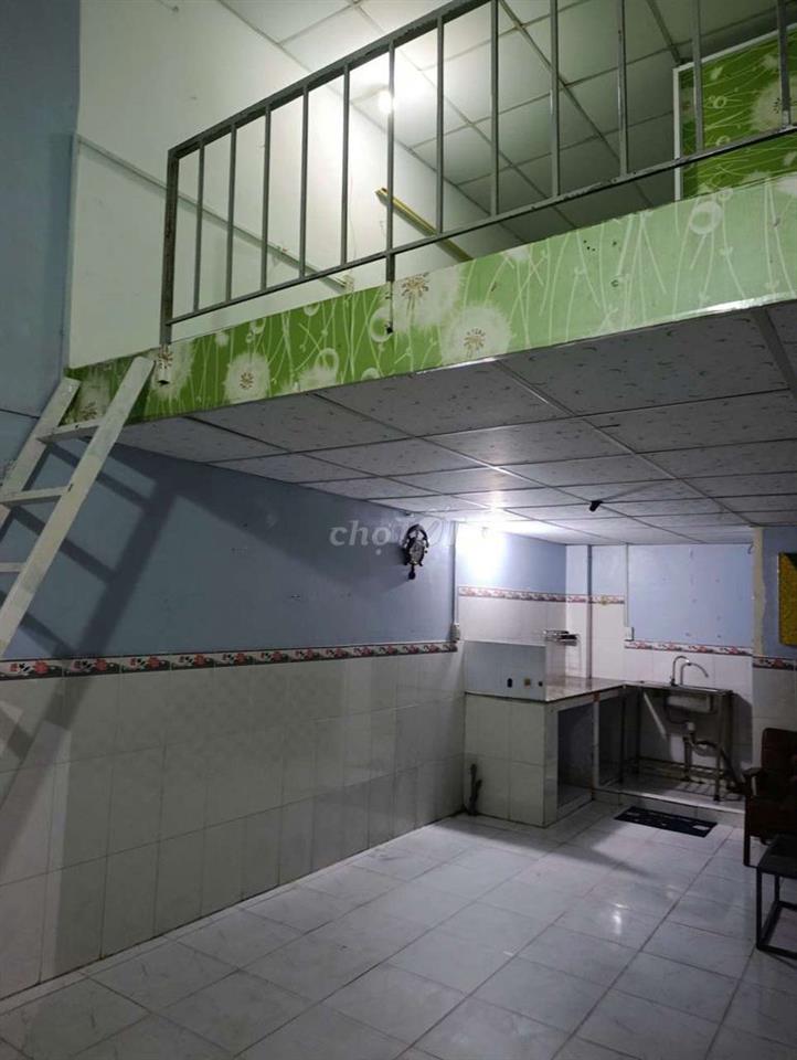 Nhà đường ích thạnh 4mx8m, có máy lạnh, có thể kinh doanh