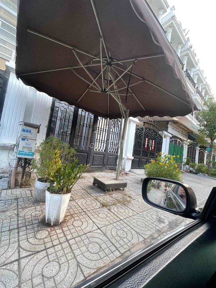 cho thuê mặt bằng 4x15 có vỉa hè công viên làm spa cfe bán online