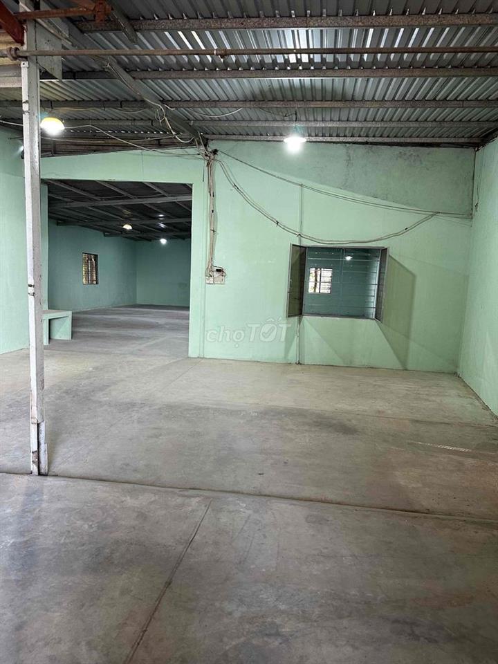 cho thuê kho xưởng tân tạo , bình tân 13 * 27 = 350m2 mặt tiền đường