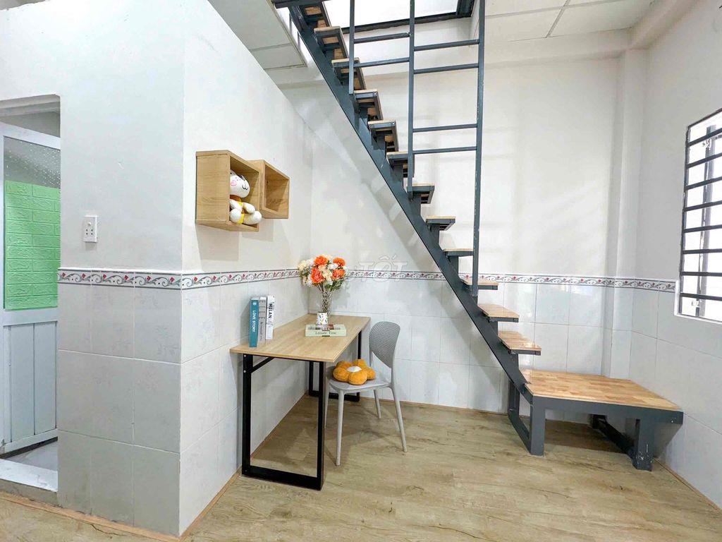 CHO THUÊ DUPLEX 1 TRỆT 1 LẦU NGAY ĐẠI HỌC HUTECH, GTVT, FTU,…