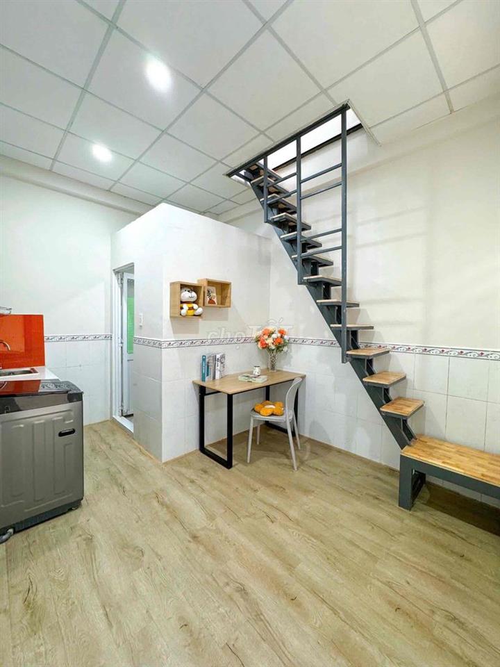 CHO THUÊ DUPLEX 1 TRỆT 1 LẦU NGAY ĐẠI HỌC HUTECH, GTVT, FTU,…