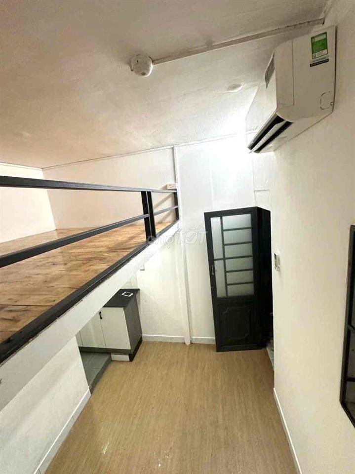 DUPLEX TRỐNG SẴN GIÁ HỌC SINH - SINH VIÊN ( phòng có sẵn máy lạnh )