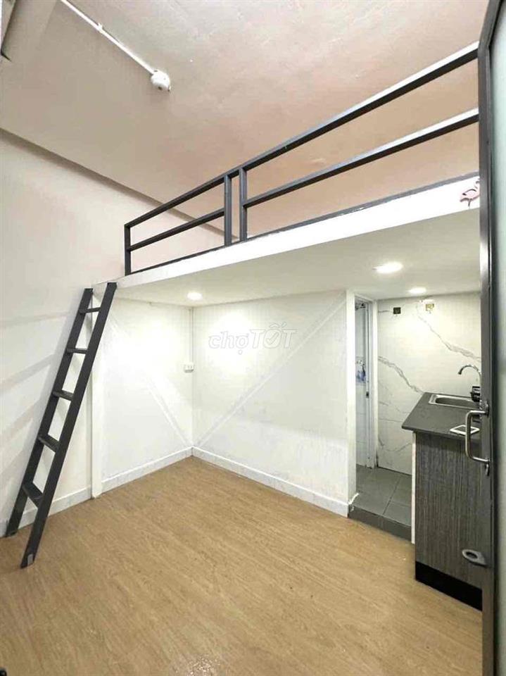 DUPLEX TRỐNG SẴN GIÁ HỌC SINH - SINH VIÊN ( phòng có sẵn máy lạnh )