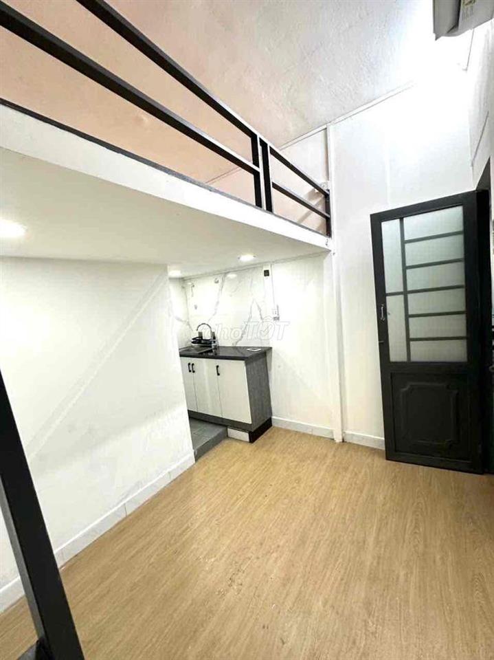 DUPLEX TRỐNG SẴN GIÁ HỌC SINH - SINH VIÊN ( phòng có sẵn máy lạnh )