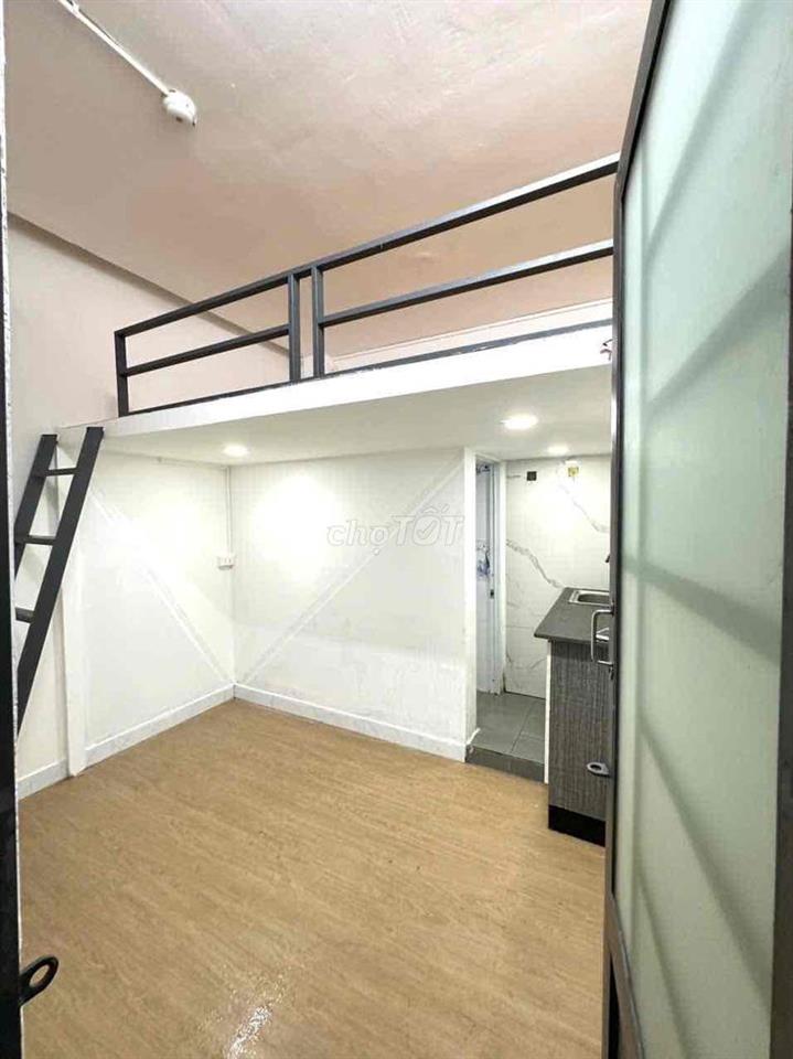 DUPLEX TRỐNG SẴN GIÁ HỌC SINH - SINH VIÊN ( phòng có sẵn máy lạnh )