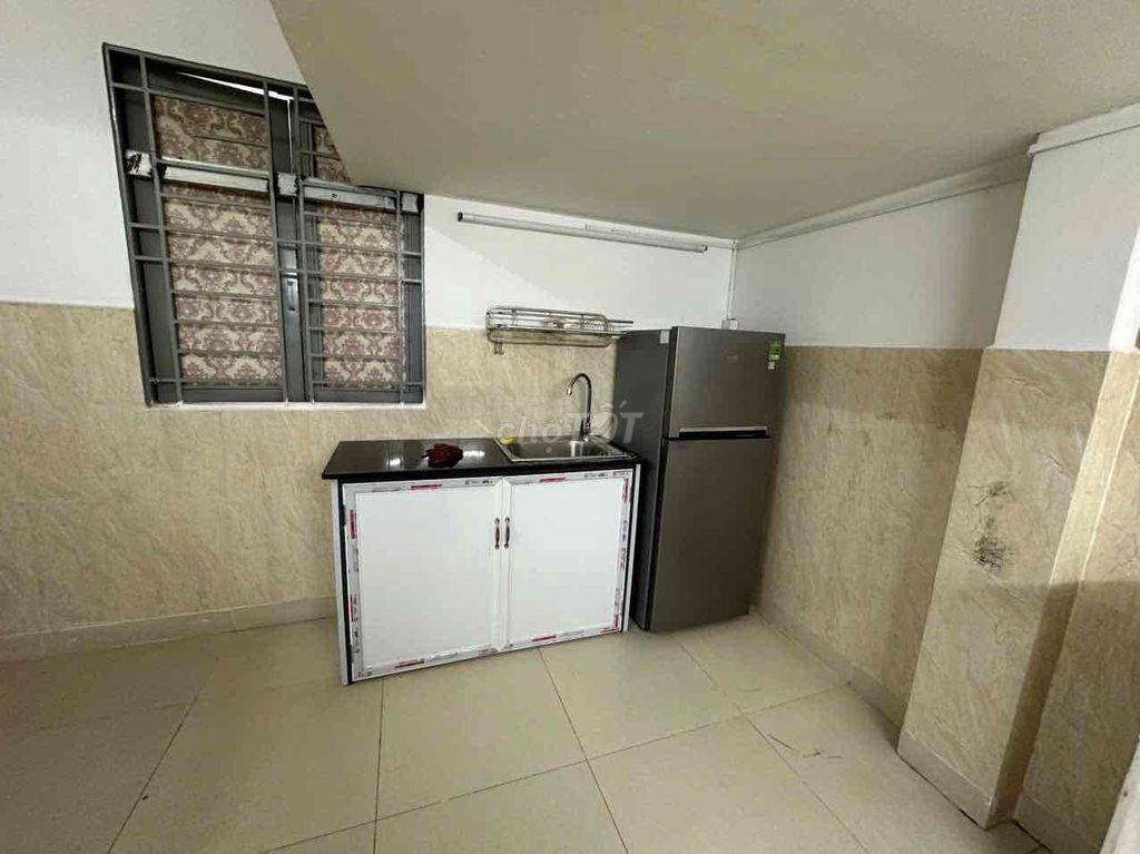 DUPLEX GÁC CAO CỬA SỔ LỚN FULL NỘI THẤT CẠNH CHỢ BÀ CHIỂU