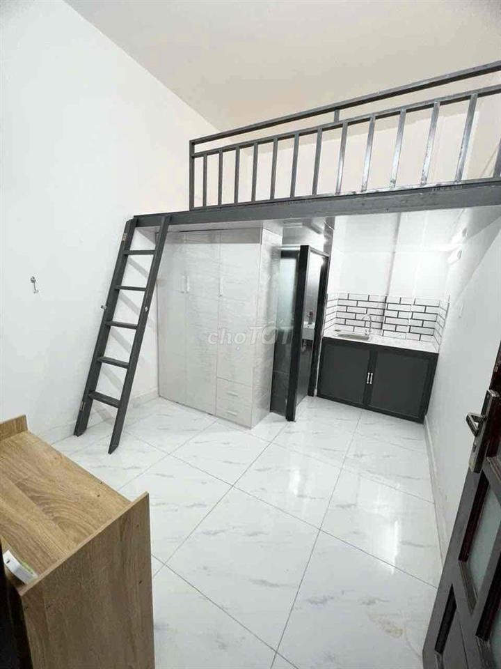 DUPLEX GÁC CAO CỬA SỔ THOÁNG ĐI BỘ HỌC VĂN LANG, IUH