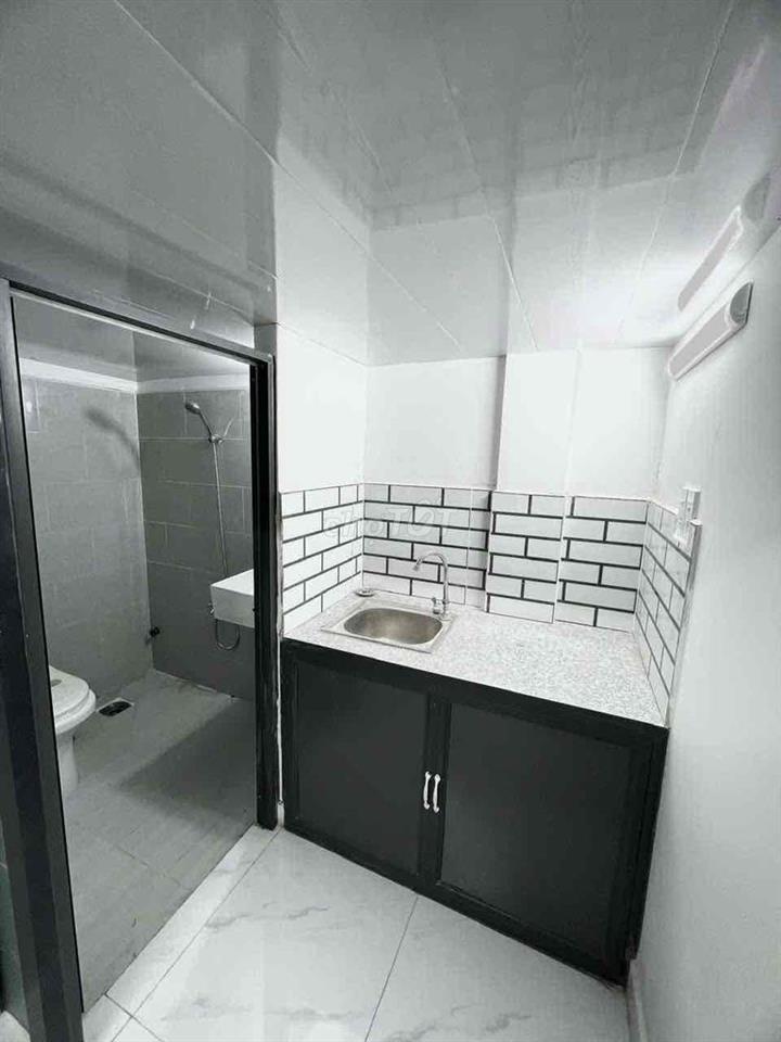 DUPLEX GÁC CAO CỬA SỔ THOÁNG ĐI BỘ HỌC VĂN LANG, IUH