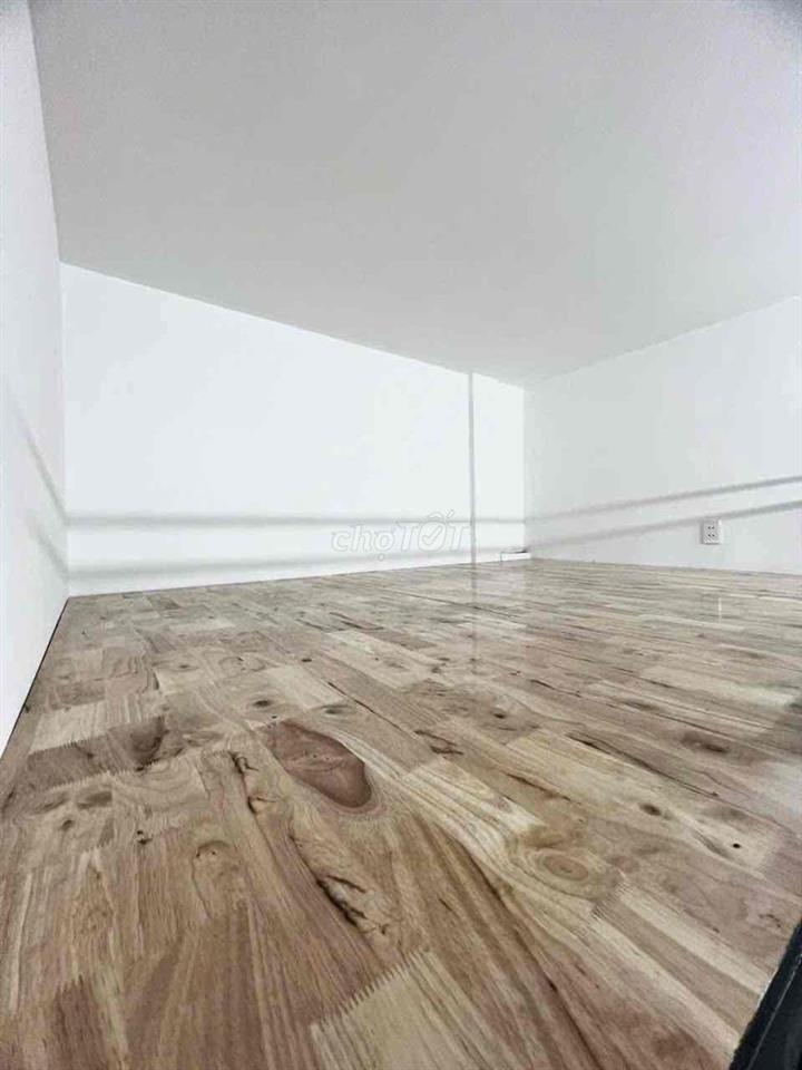 DUPLEX GÁC CAO CỬA SỔ THOÁNG ĐI BỘ HỌC VĂN LANG, IUH
