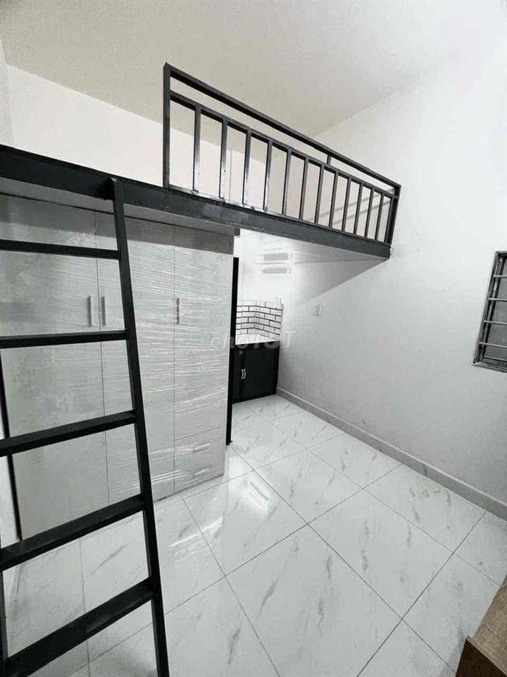 DUPLEX GÁC CAO CỬA SỔ THOÁNG ĐI BỘ HỌC VĂN LANG, IUH