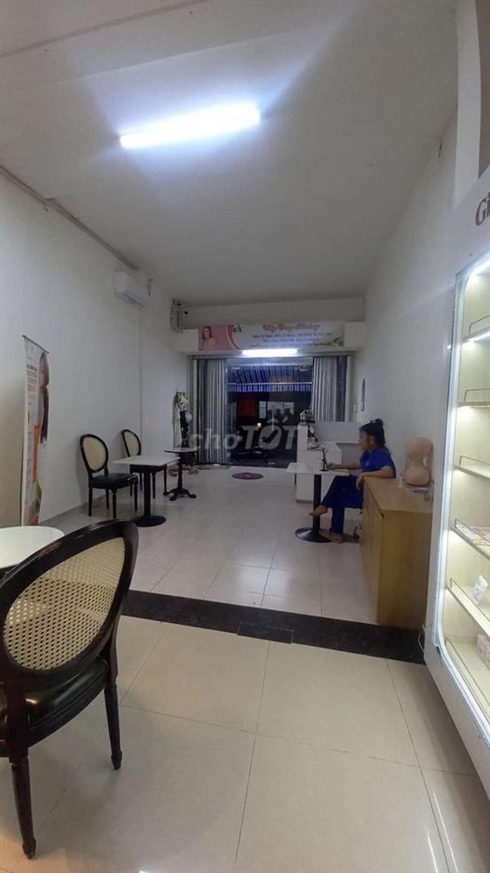 Cho THUÊ MẶT TIỀN LÀM NAIL, CẮT TÓC 32 PHAN BỘI CHÂU GIÁ CHỈ 6TR5