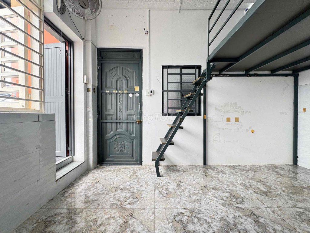 CHO THUÊ TRỌ 615 LÊ TRỌNG TẤN có BAN CÔNG, CỬA SỔ