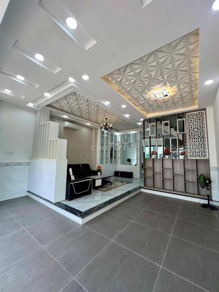 Nhà phố cao cấp