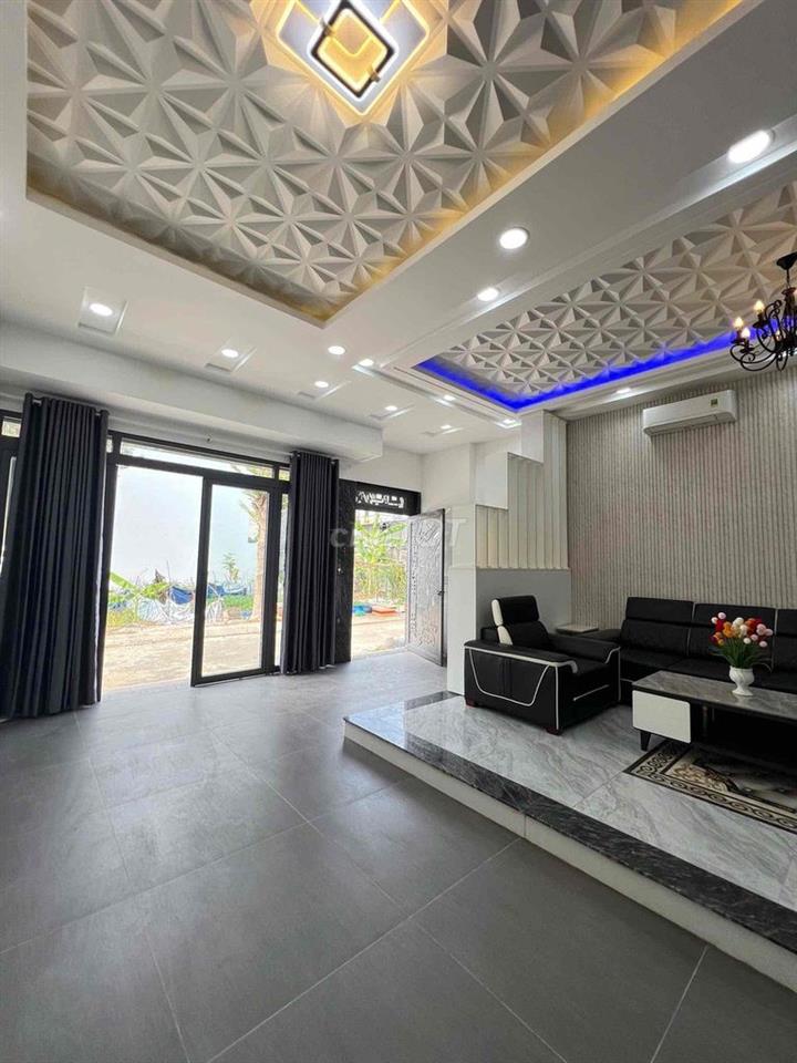 Nhà phố cao cấp