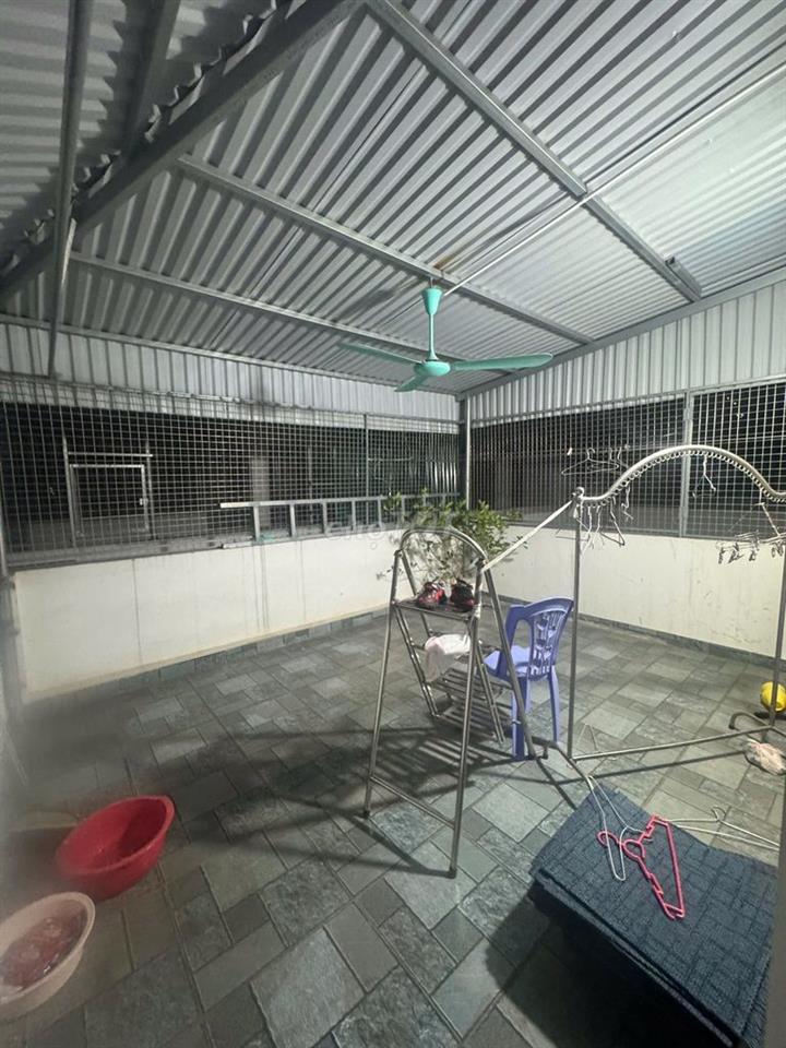 Chính chủ bán căn liền kề góc An thắng. Dt 32m/ sổ, thực tế 41m2