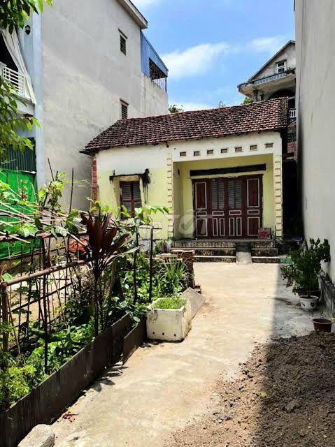 Bán nhà cấp 4 cũ nhưng vẫn ở được