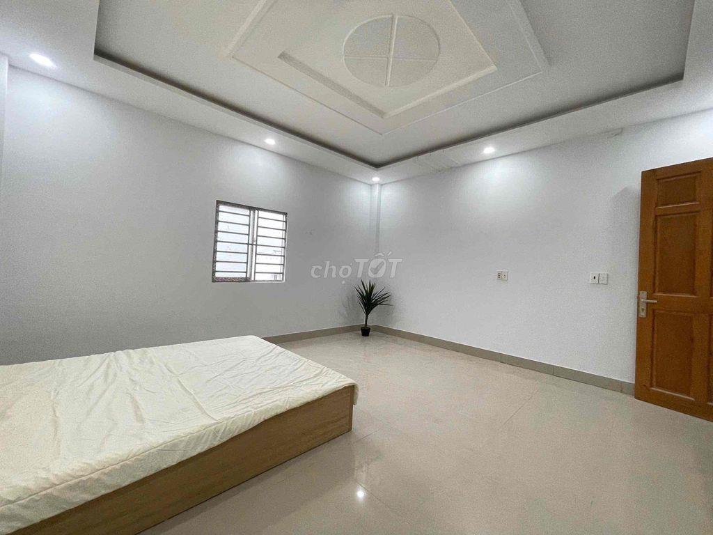 Cho Thuê Phòng Rộng 30m2 , Giá Rẻ