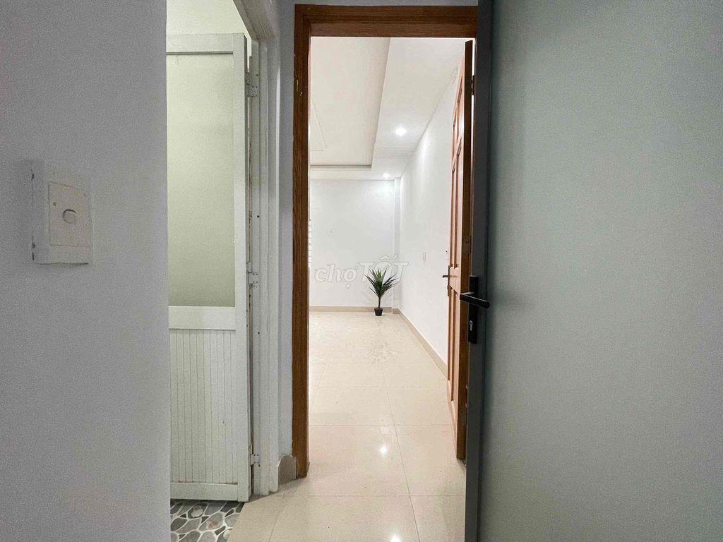 Cho Thuê Phòng Rộng 30m2 , Giá Rẻ