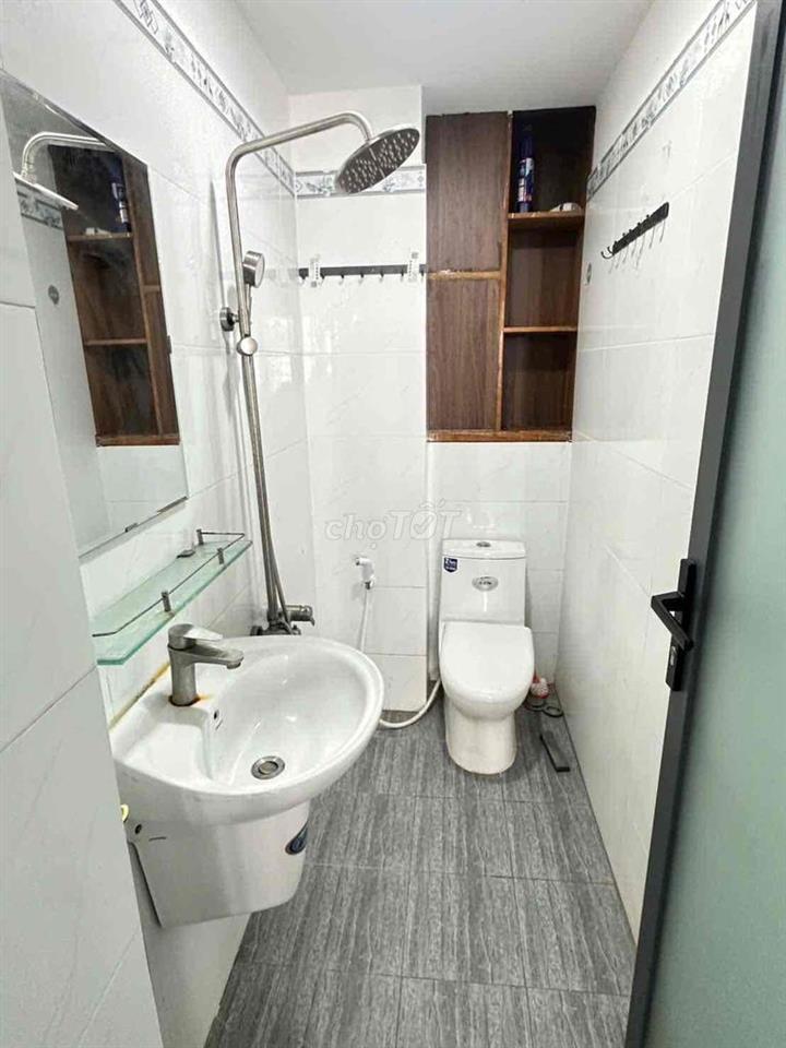 Cho Thuê Phòng Trọ Giá Rẻ - Đi Gò Vấp 10P - Cách CVPMQT 10p